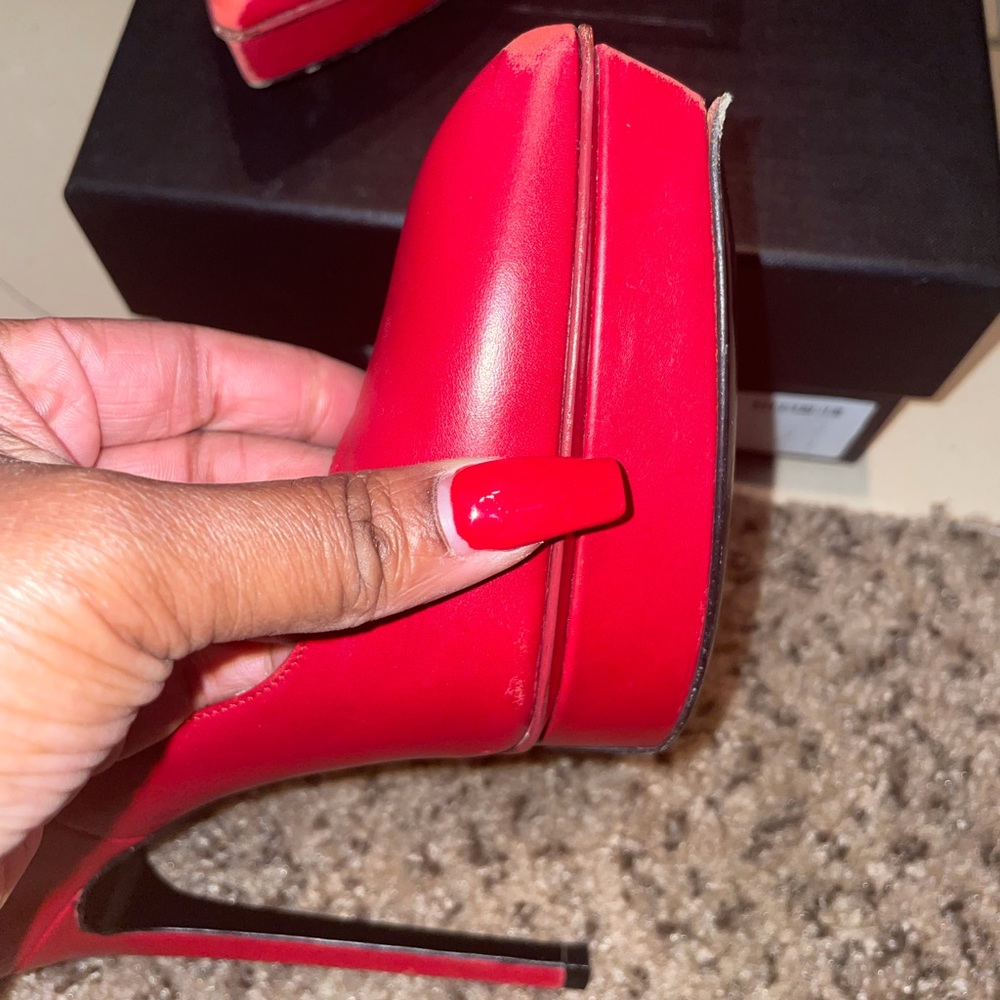 Saint Laurent Platform Heels - Picture 2 of 6